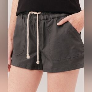 Pact Women's Dark Gray Organic Cotton Twill Shorts Size Large